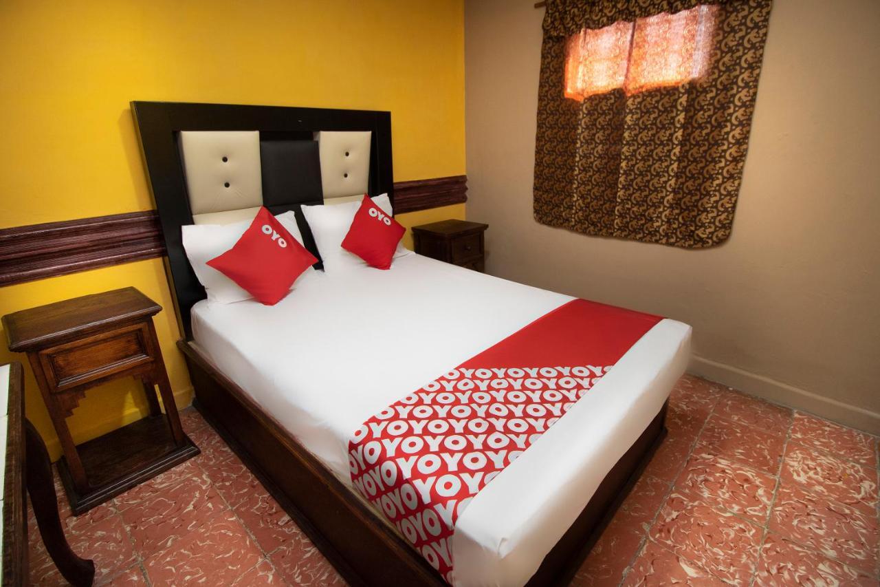 Hotel Casa De Huespedes Hidalgo Tehuacan Bagian luar foto