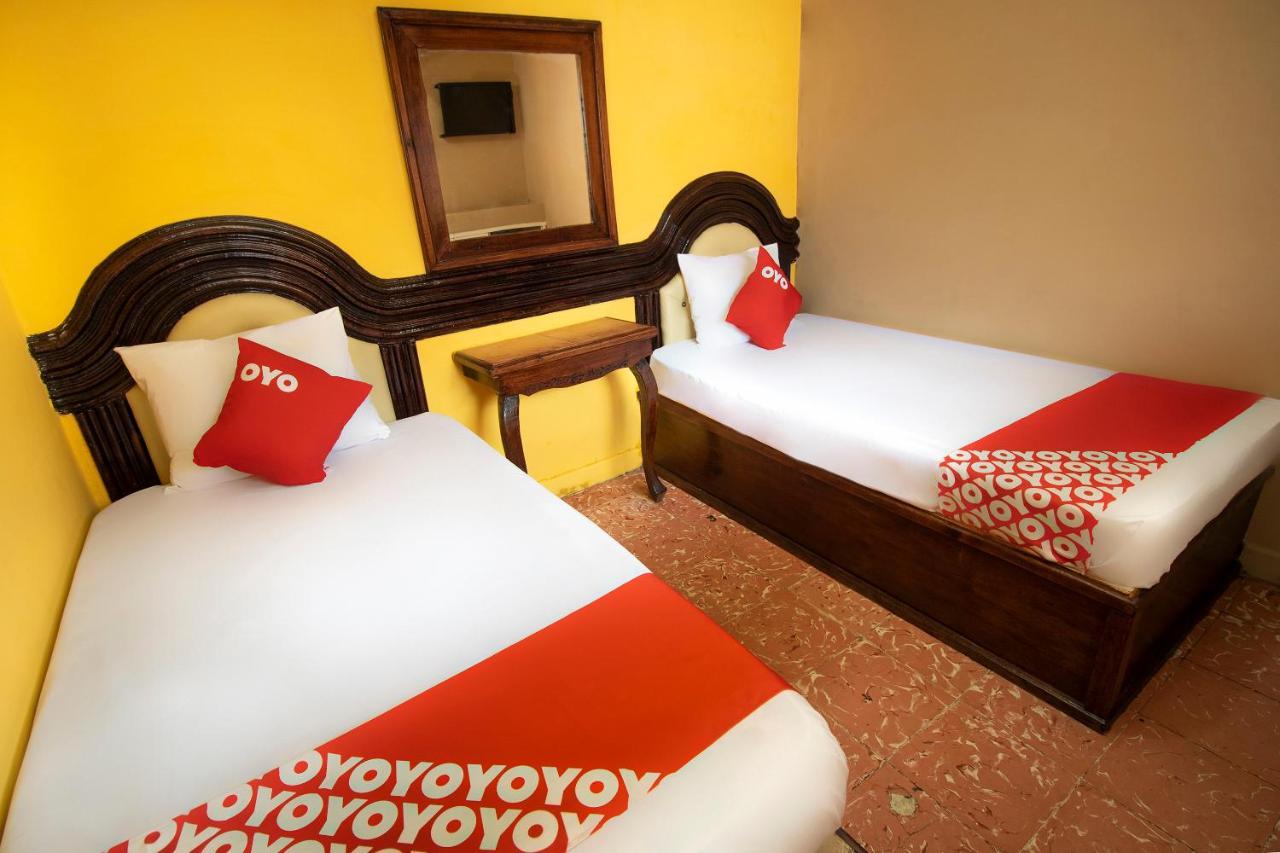 Hotel Casa De Huespedes Hidalgo Tehuacan Bagian luar foto