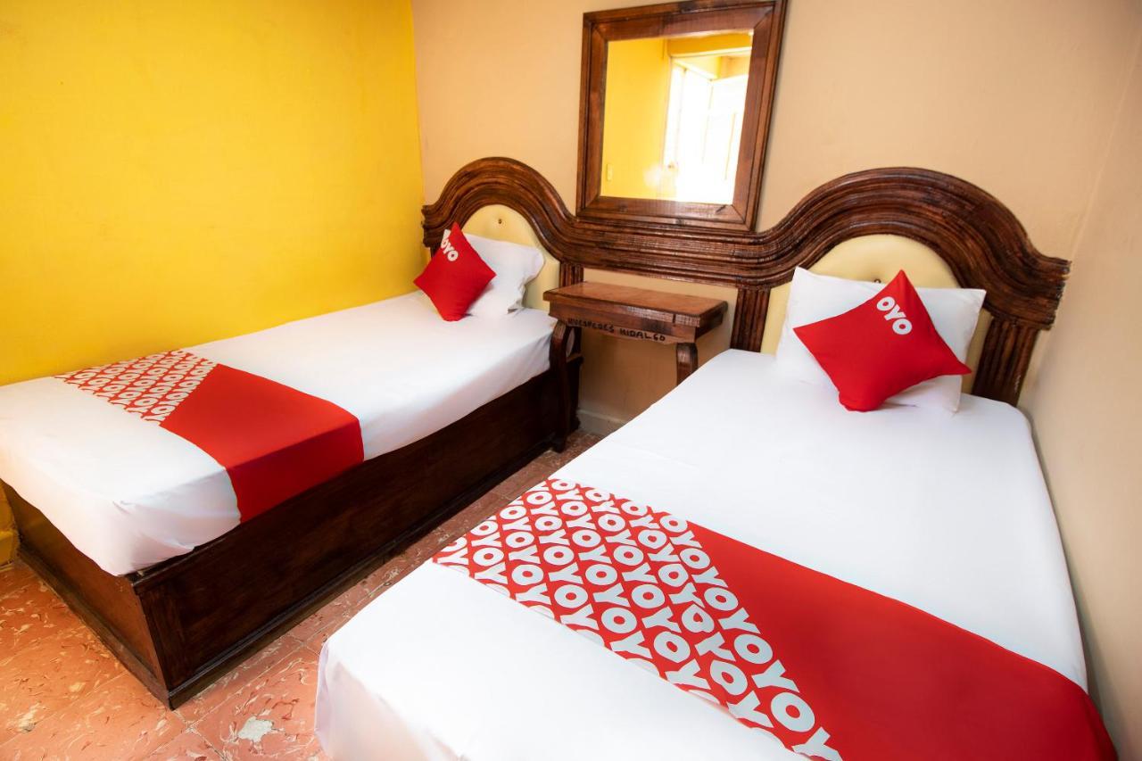 Hotel Casa De Huespedes Hidalgo Tehuacan Bagian luar foto