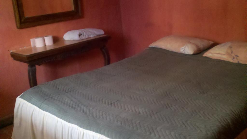 Hotel Casa De Huespedes Hidalgo Tehuacan Ruang foto