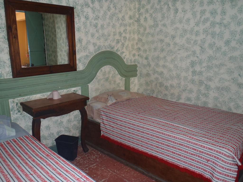 Hotel Casa De Huespedes Hidalgo Tehuacan Ruang foto