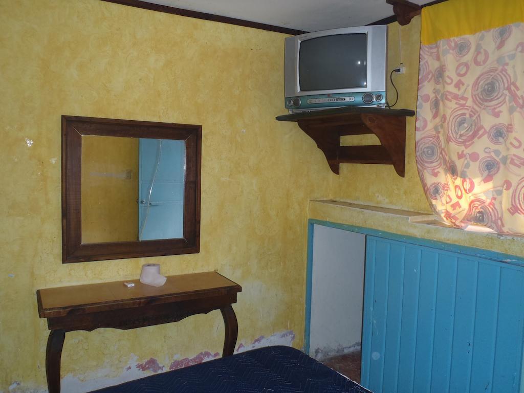 Hotel Casa De Huespedes Hidalgo Tehuacan Ruang foto